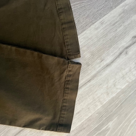 Gap Gap for Good khaki pants - Picture 5 of 6